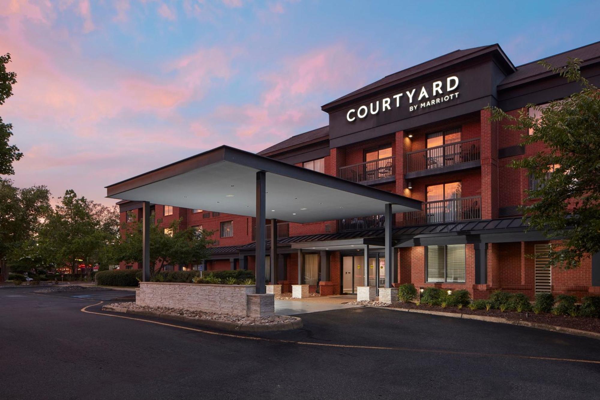 Готель Courtyard Newport News Yorktown Екстер'єр фото